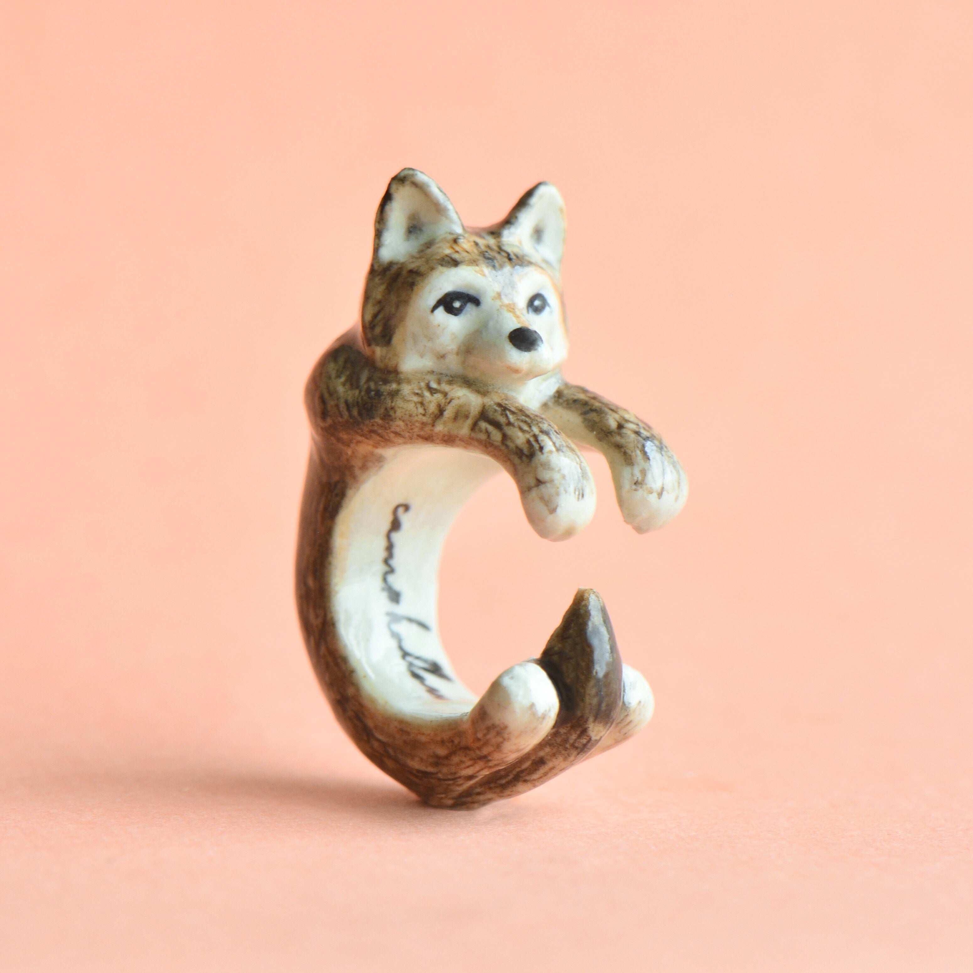 Camp　Hollow　Ring　Porcelain　Painted　Hand　Wolf　–