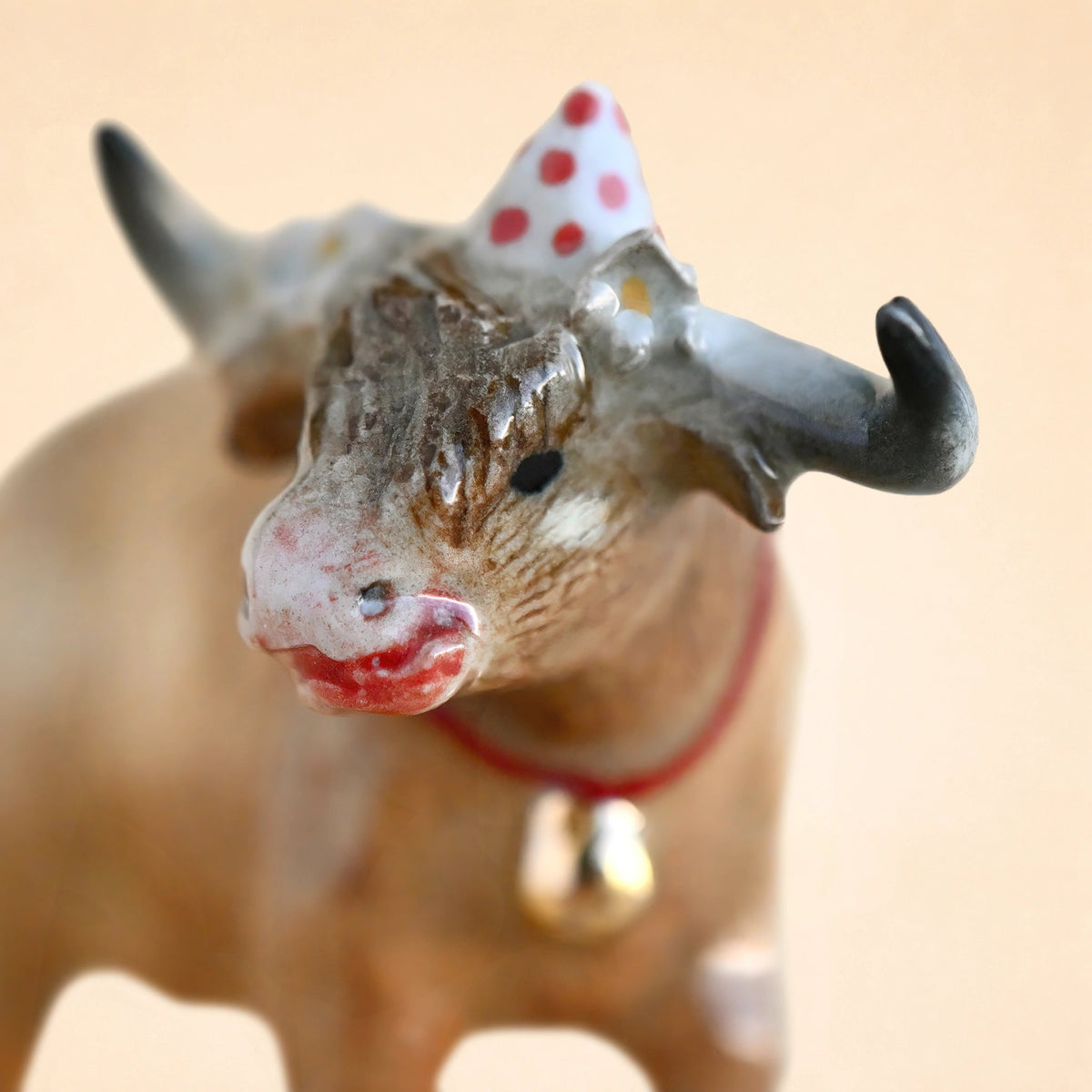 Highland Cow Cake Topper | Porcelain Party Animal | Candle Holder
