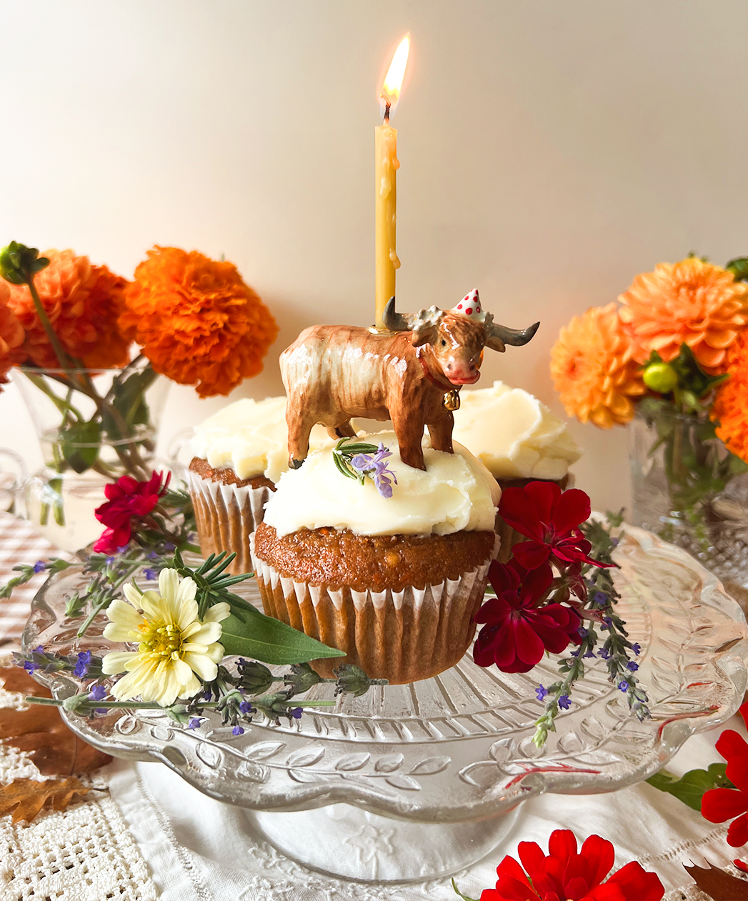 Highland Cow Cake Topper | Porcelain Party Animal | Candle Holder