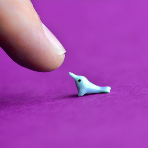 🎁 World's Tiniest Narwhal Figurine (100% off)
