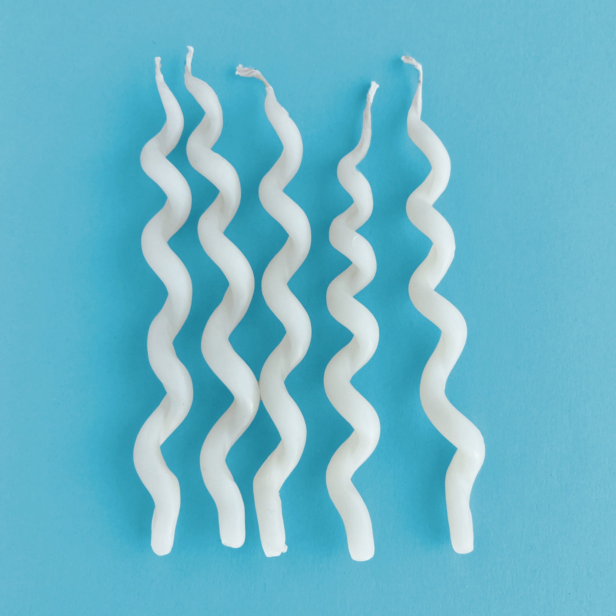 White Curly Cue Birthday Candles (x5) 